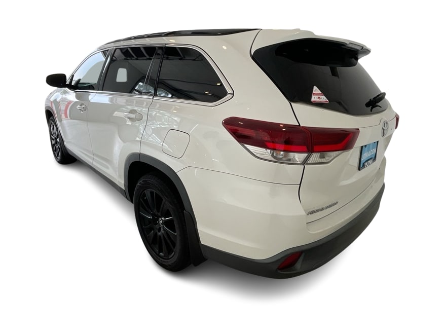 Thumbnail: 2019 Toyota Highlander - 4