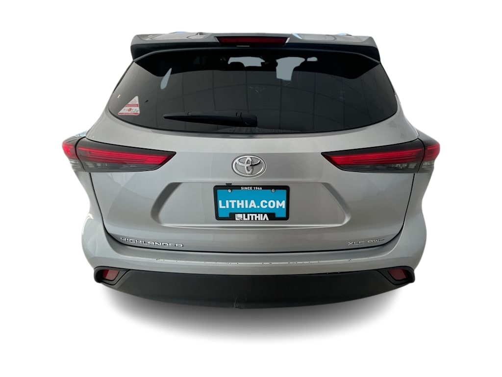 Thumbnail: 2023 Toyota Highlander - 4