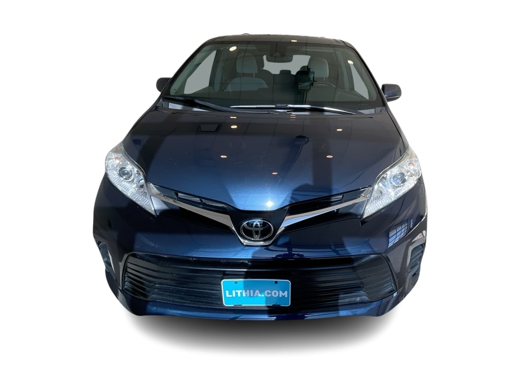 Thumbnail: 2020 Toyota Sienna - 6