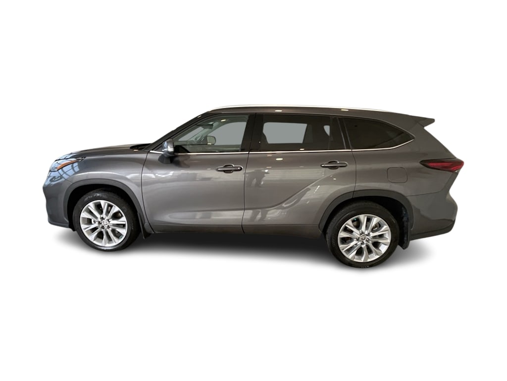 Thumbnail: 2024 Toyota Highlander - 3