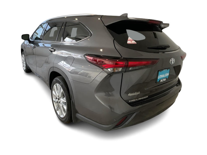Thumbnail: 2024 Toyota Highlander - 4