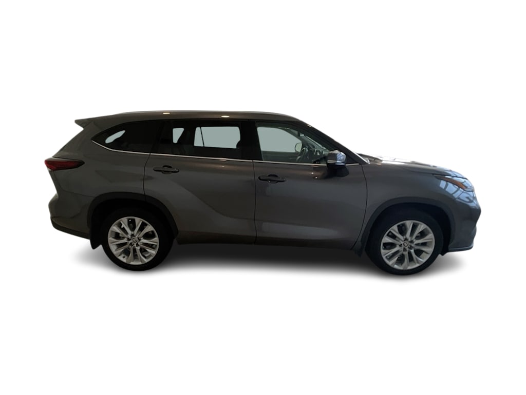 Thumbnail: 2024 Toyota Highlander - 19