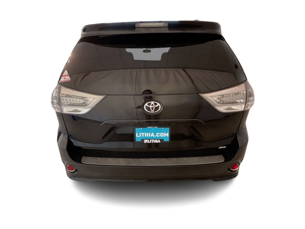 Thumbnail: 2015 Toyota Sienna - 18