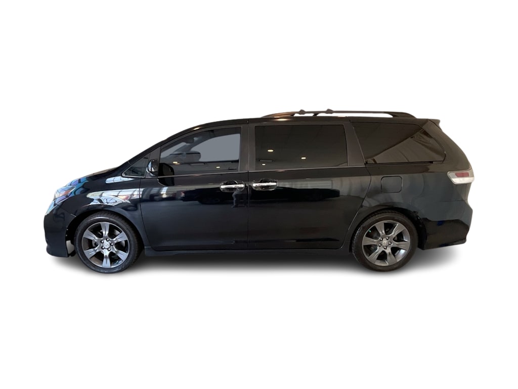 Thumbnail: 2015 Toyota Sienna - 3