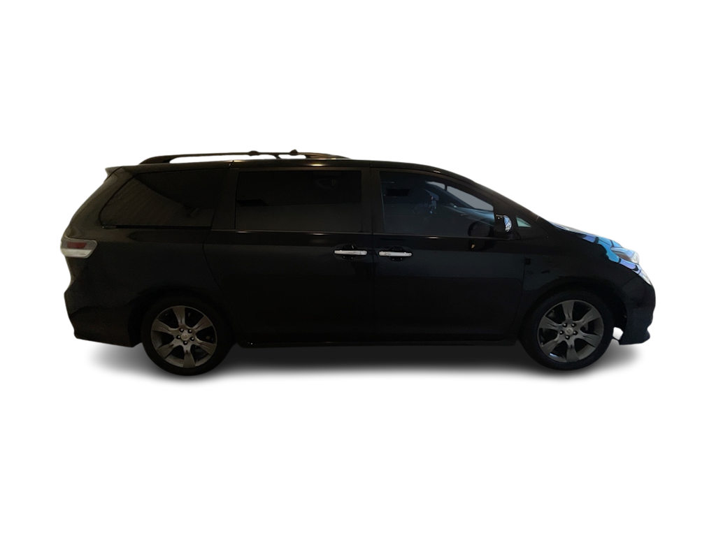 Thumbnail: 2015 Toyota Sienna - 20