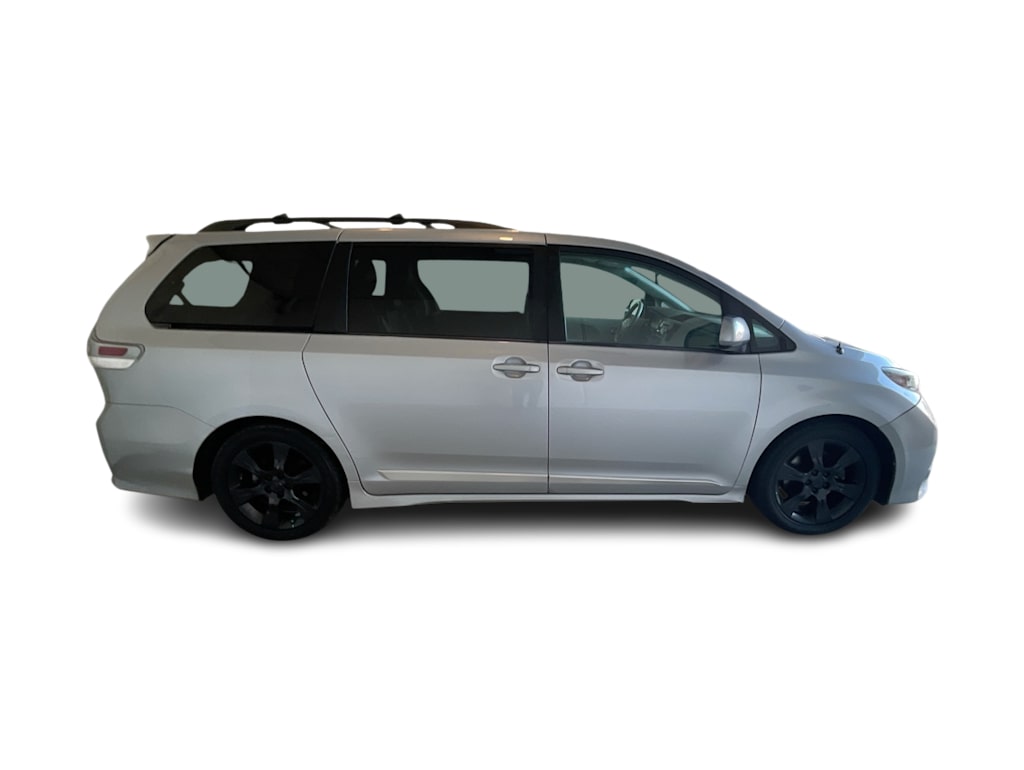 Thumbnail: 2012 Toyota Sienna - 20