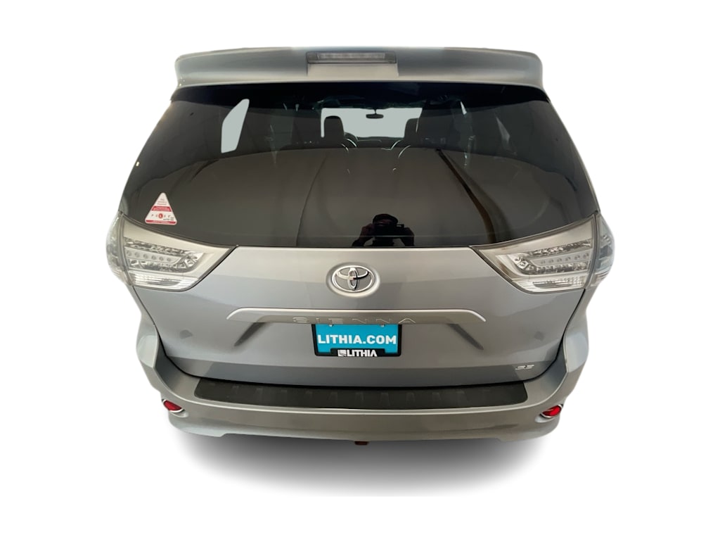 Thumbnail: 2012 Toyota Sienna - 4