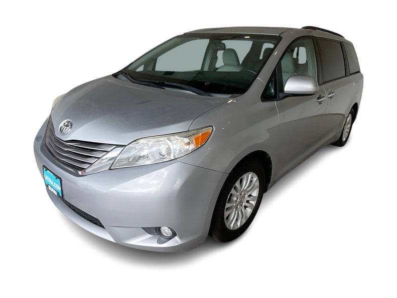 Thumbnail: 2016 Toyota Sienna - 19