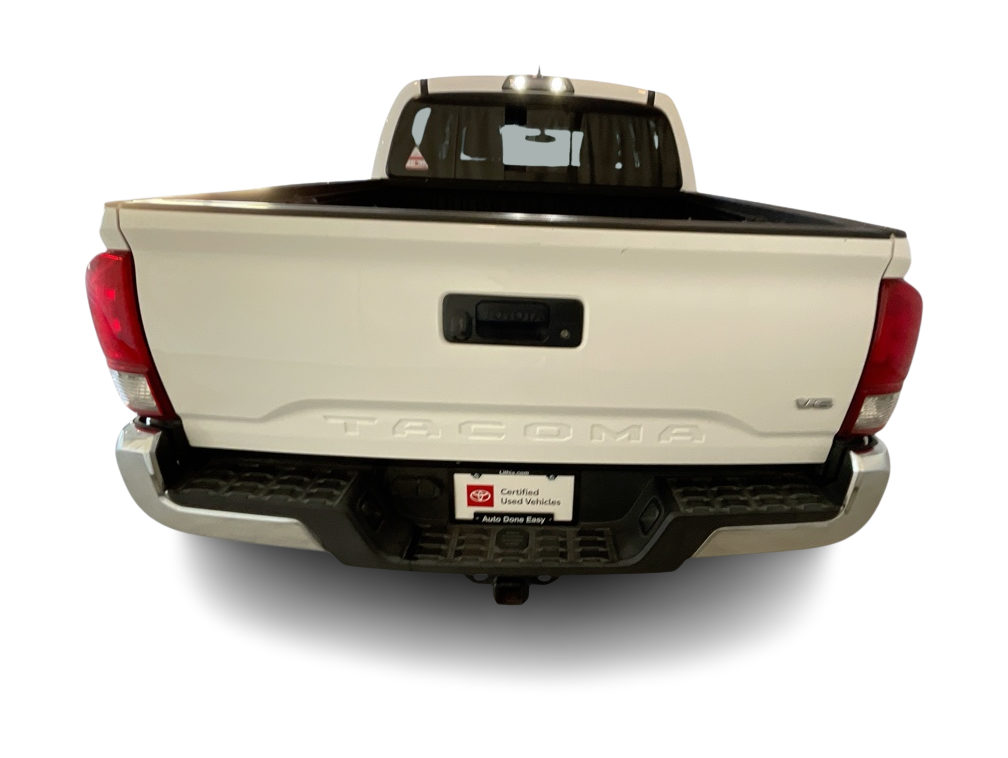 Thumbnail: 2017 Toyota Tacoma - 4