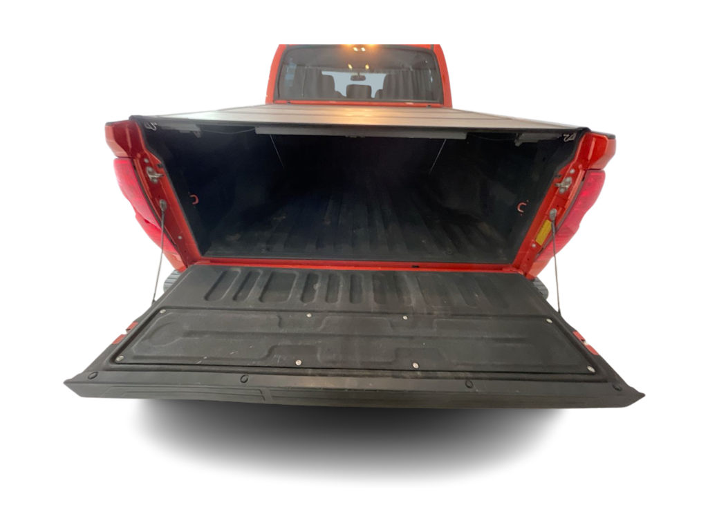 Thumbnail: 2017 Toyota Tundra - 14