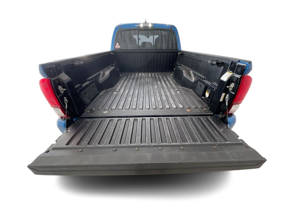 2018 Toyota Tacoma SR5 15