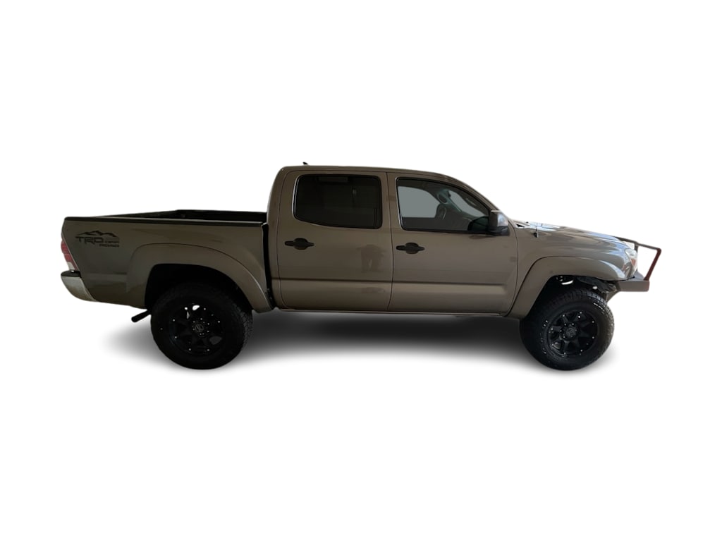 Thumbnail: 2013 Toyota Tacoma - 21