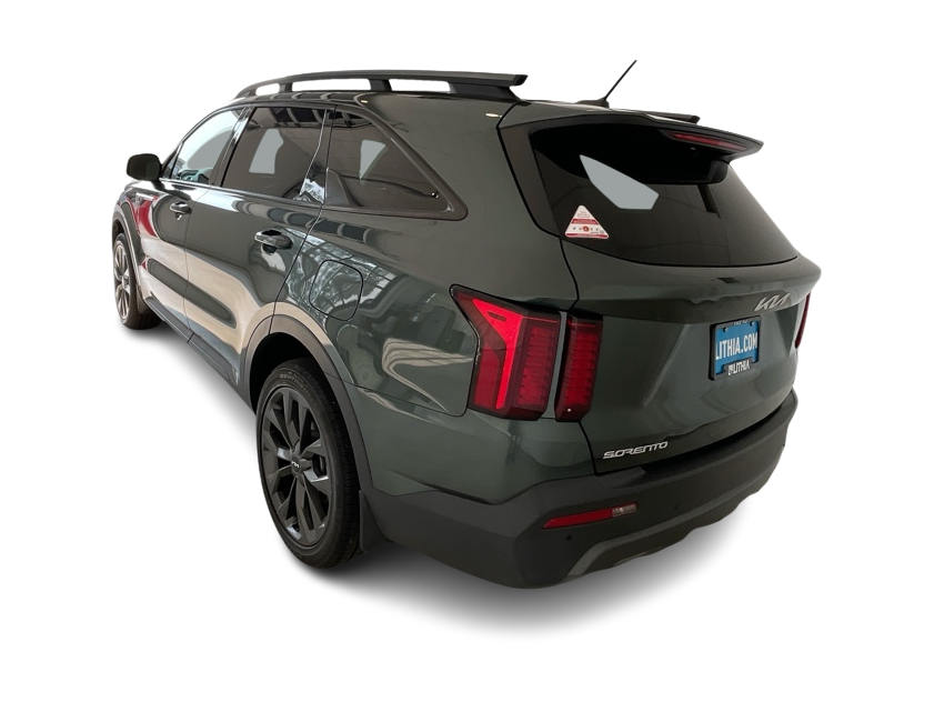 Thumbnail: 2023 Kia Sorento - 4