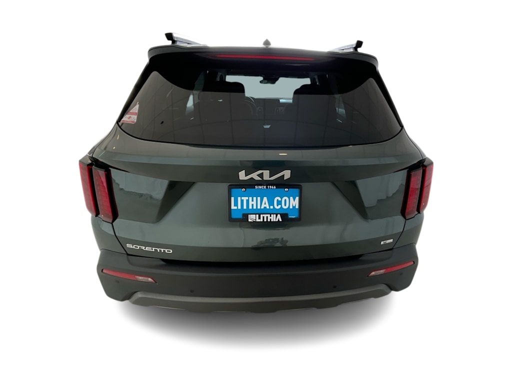 Thumbnail: 2023 Kia Sorento - 5