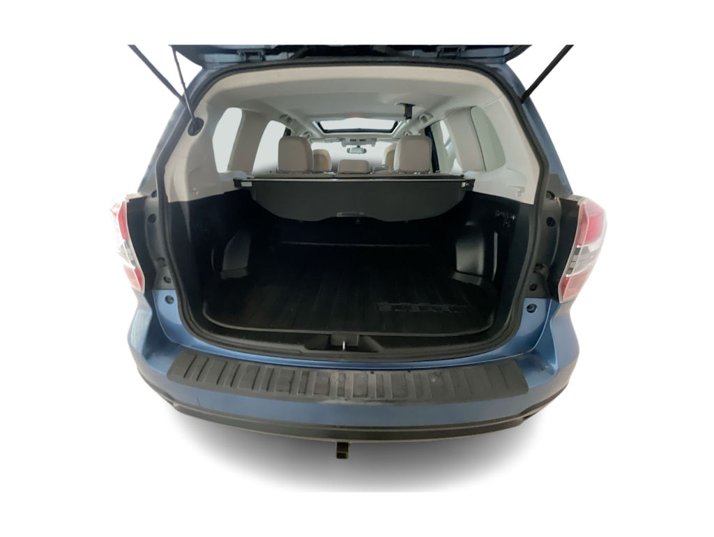 Thumbnail: 2015 Subaru Forester - 15