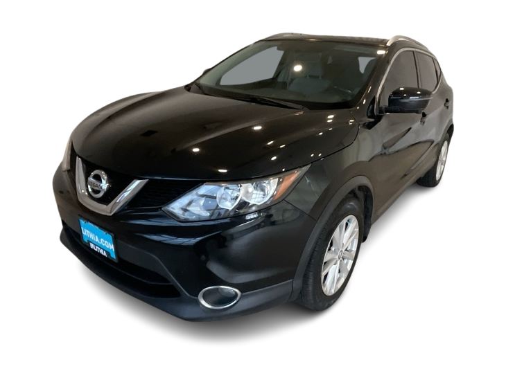 Thumbnail: 2017 Nissan Rogue Sport - 19