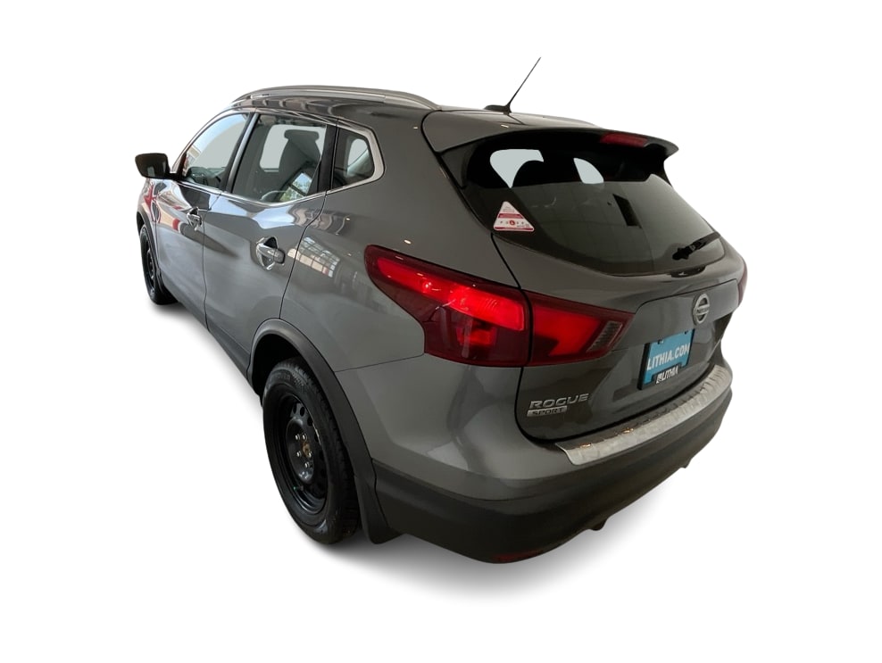Thumbnail: 2018 Nissan Rogue Sport - 3