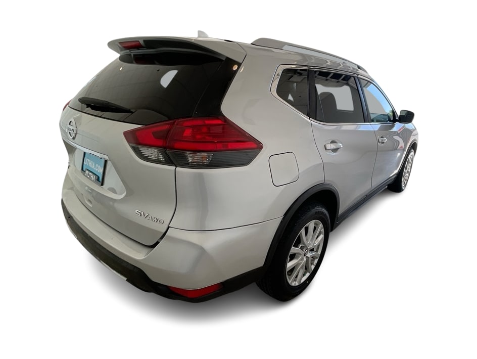 Thumbnail: 2017 Nissan Rogue - 20