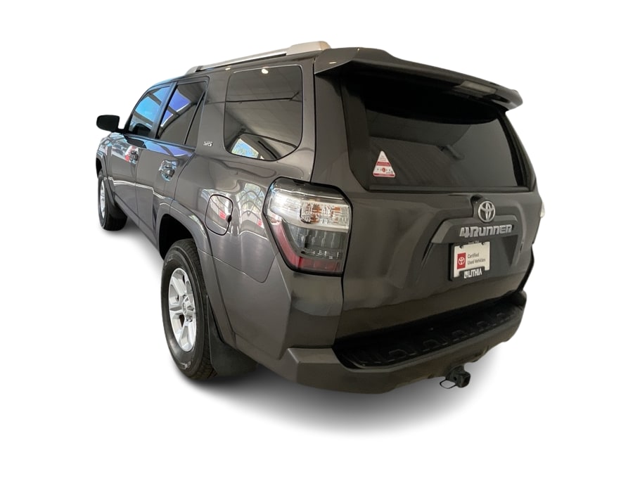 Thumbnail: 2017 Toyota 4Runner - 18