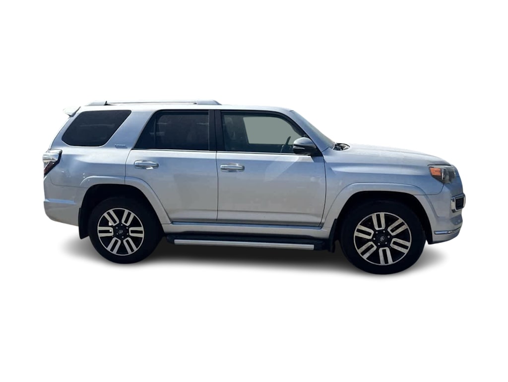 Thumbnail: 2018 Toyota 4Runner - 22