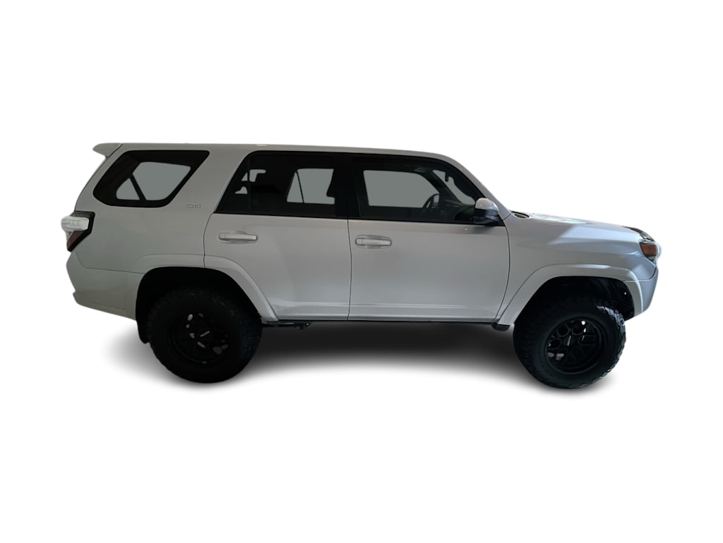 Thumbnail: 2021 Toyota 4Runner - 20