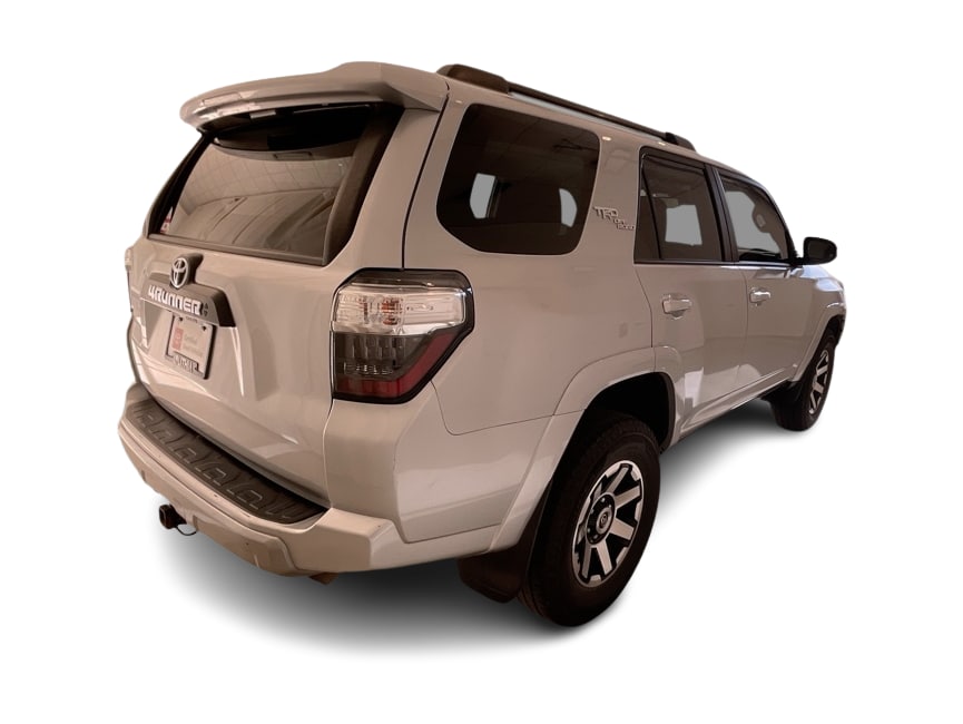 Thumbnail: 2021 Toyota 4Runner - 19