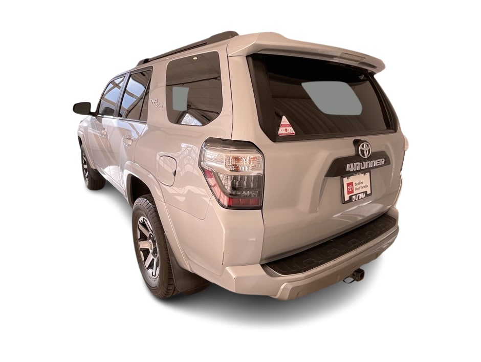 Thumbnail: 2021 Toyota 4Runner - 3