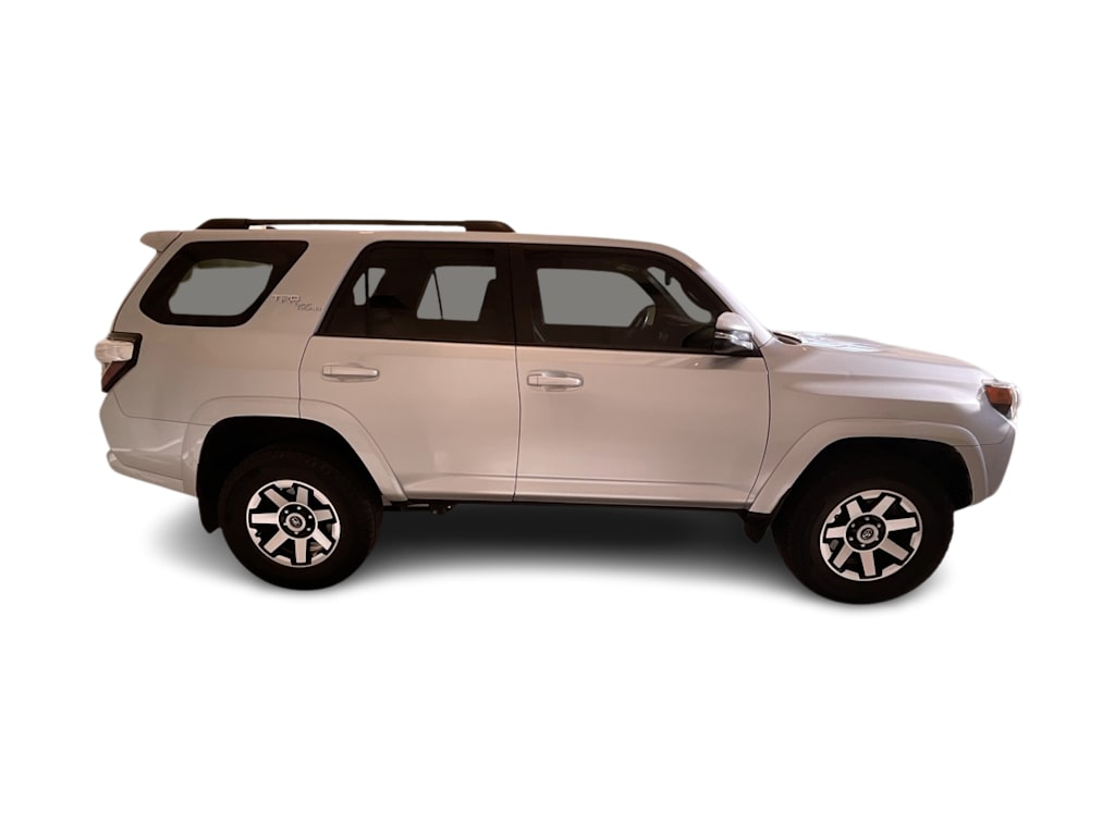 Thumbnail: 2021 Toyota 4Runner - 20
