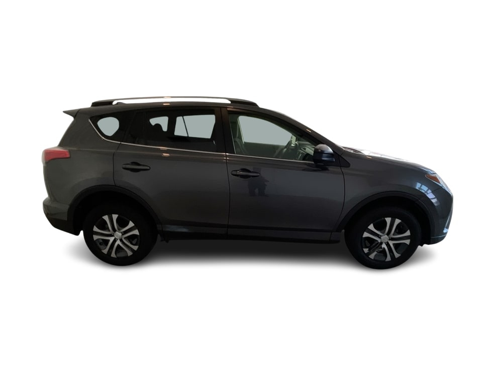 Thumbnail: 2018 Toyota RAV4 - 21