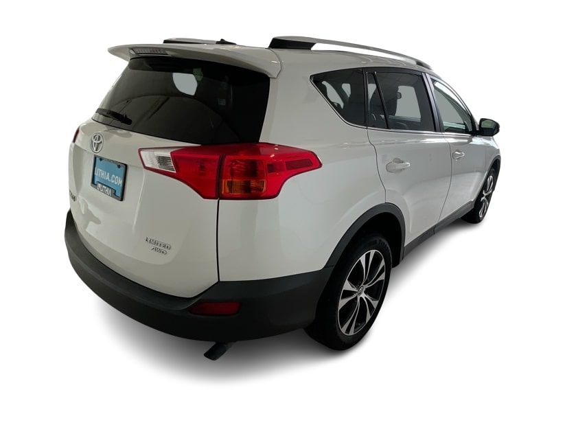 Thumbnail: 2015 Toyota RAV4 - 19