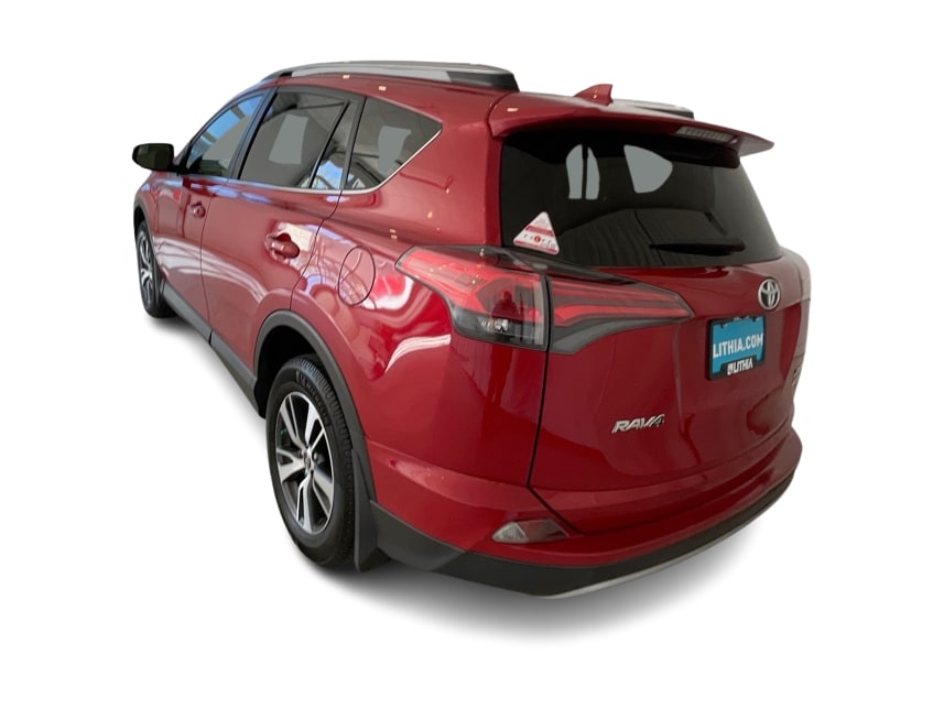 Thumbnail: 2017 Toyota RAV4 - 4