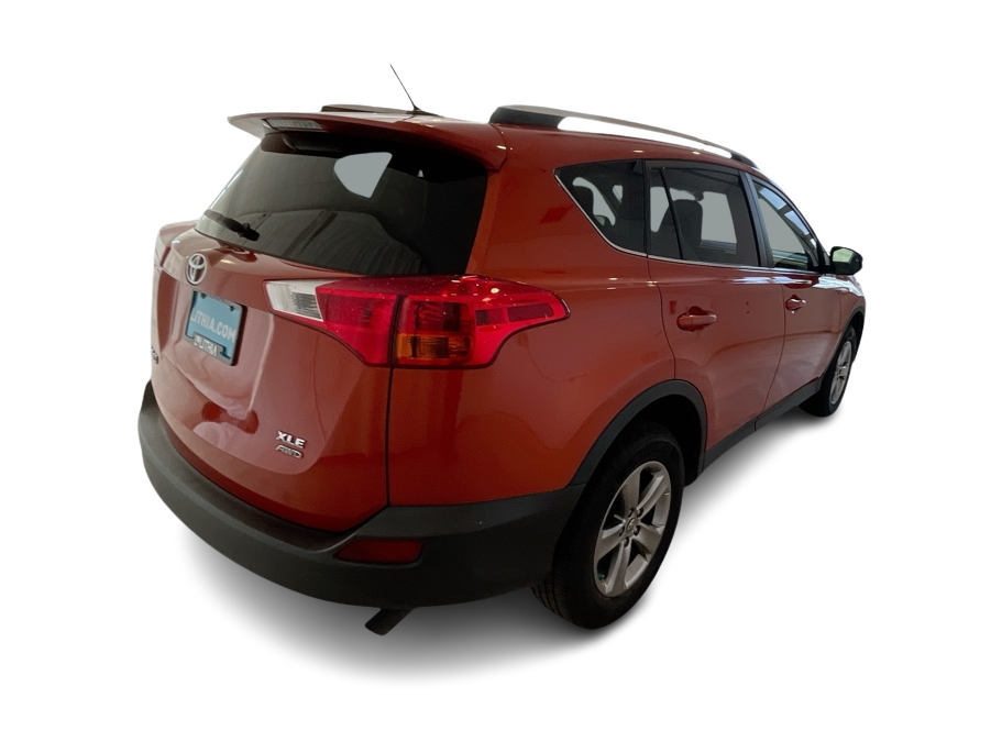 Thumbnail: 2015 Toyota RAV4 - 20