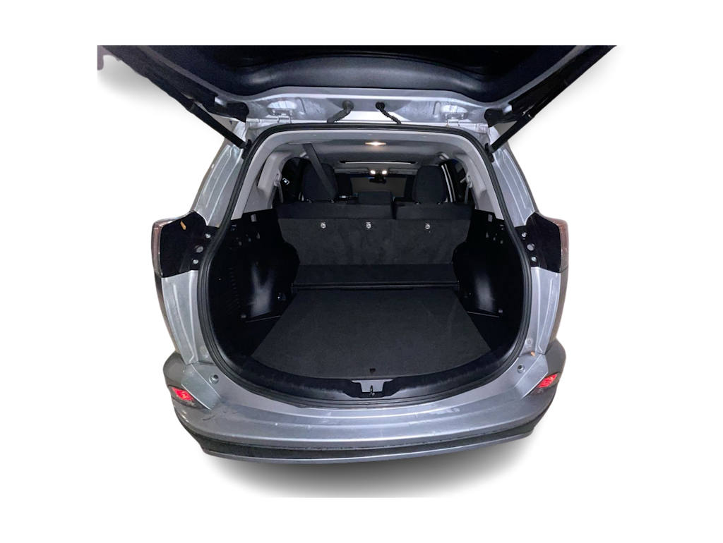 Thumbnail: 2018 Toyota RAV4 - 16