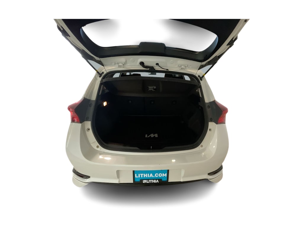 Thumbnail: 2018 Toyota Corolla iM - 16