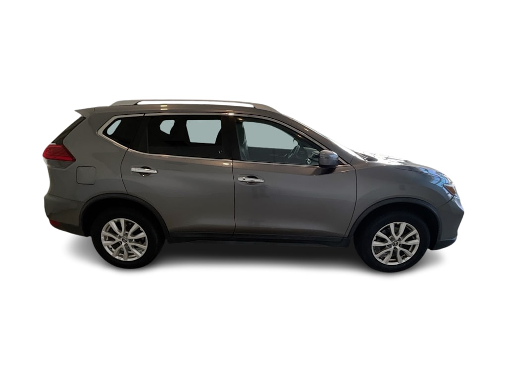 Thumbnail: 2017 Nissan Rogue - 21