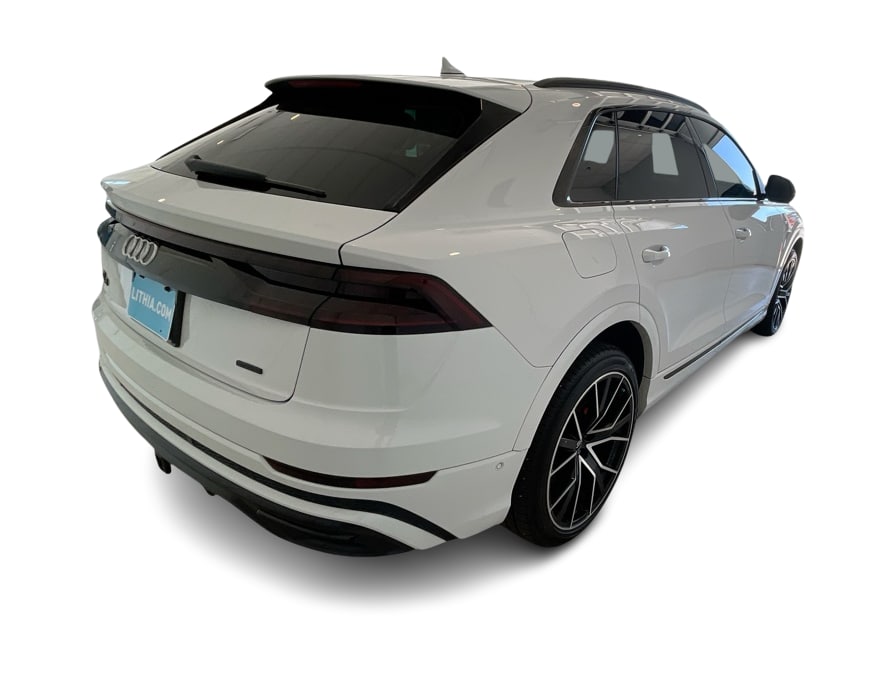 Thumbnail: 2020 Audi Q8 - 20