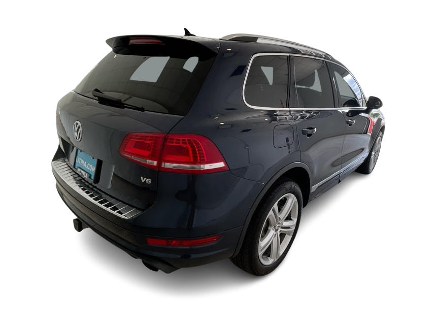 Thumbnail: 2014 Volkswagen Touareg - 20