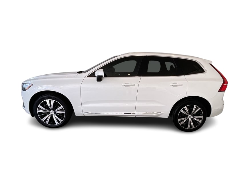 Thumbnail: 2022 Volvo XC60 - 3