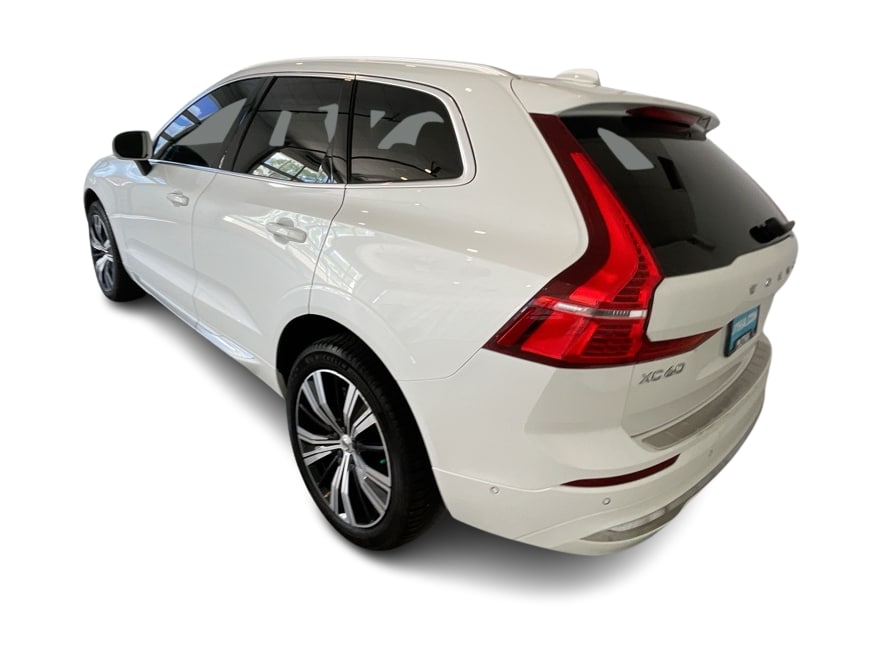 Thumbnail: 2022 Volvo XC60 - 4