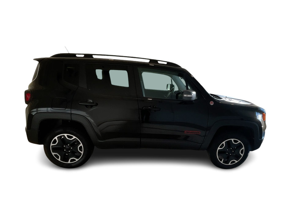 Thumbnail: 2017 Jeep Renegade - 19