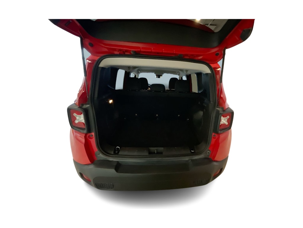 Thumbnail: 2019 Jeep Renegade - 15