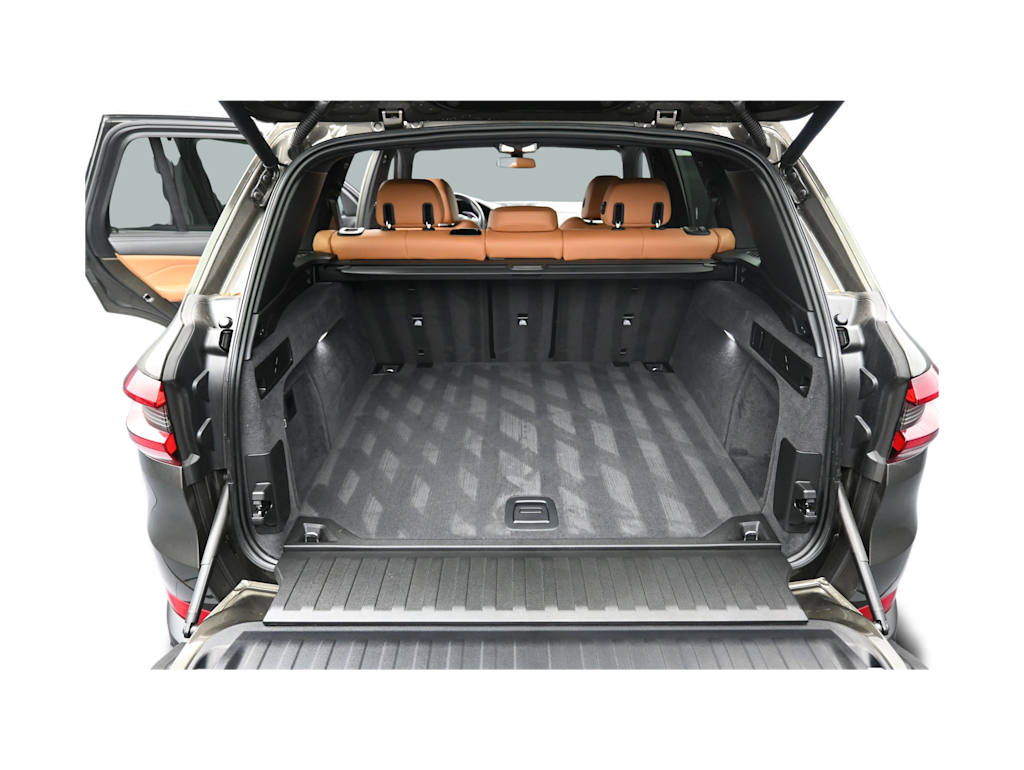 Thumbnail: 2023 BMW X5 - 16