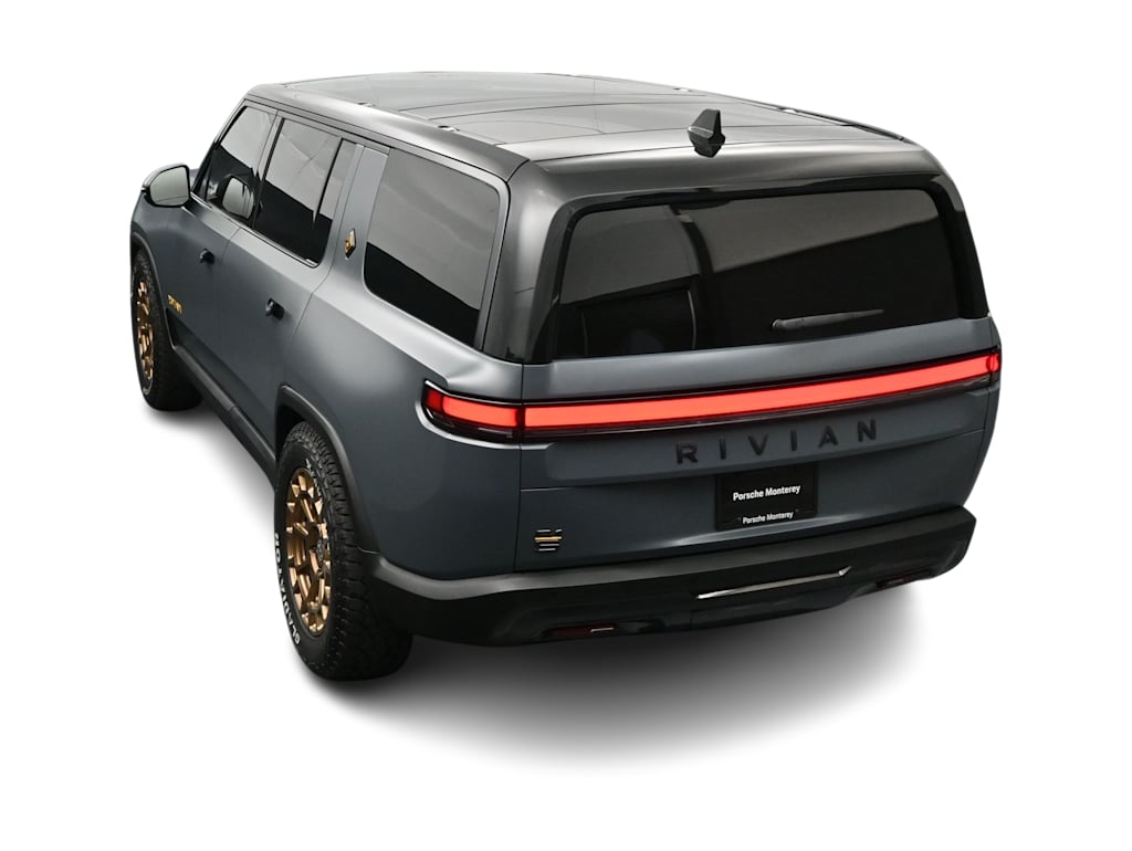 Thumbnail: 2025 Rivian R1S - 32