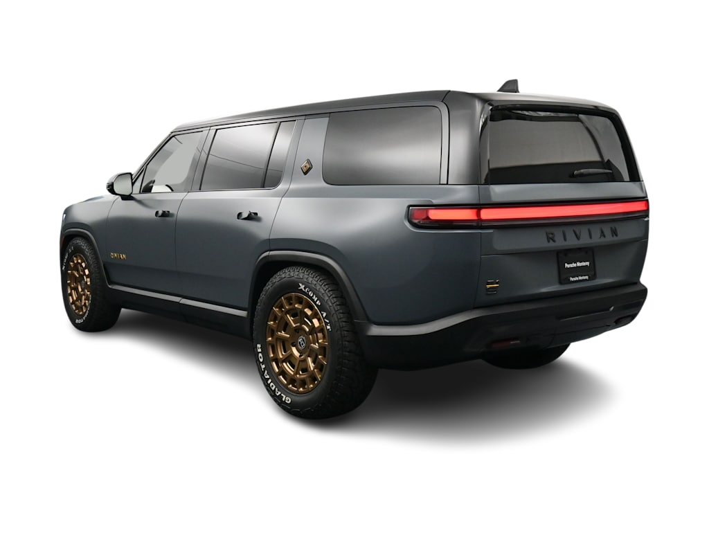 Thumbnail: 2025 Rivian R1S - 4