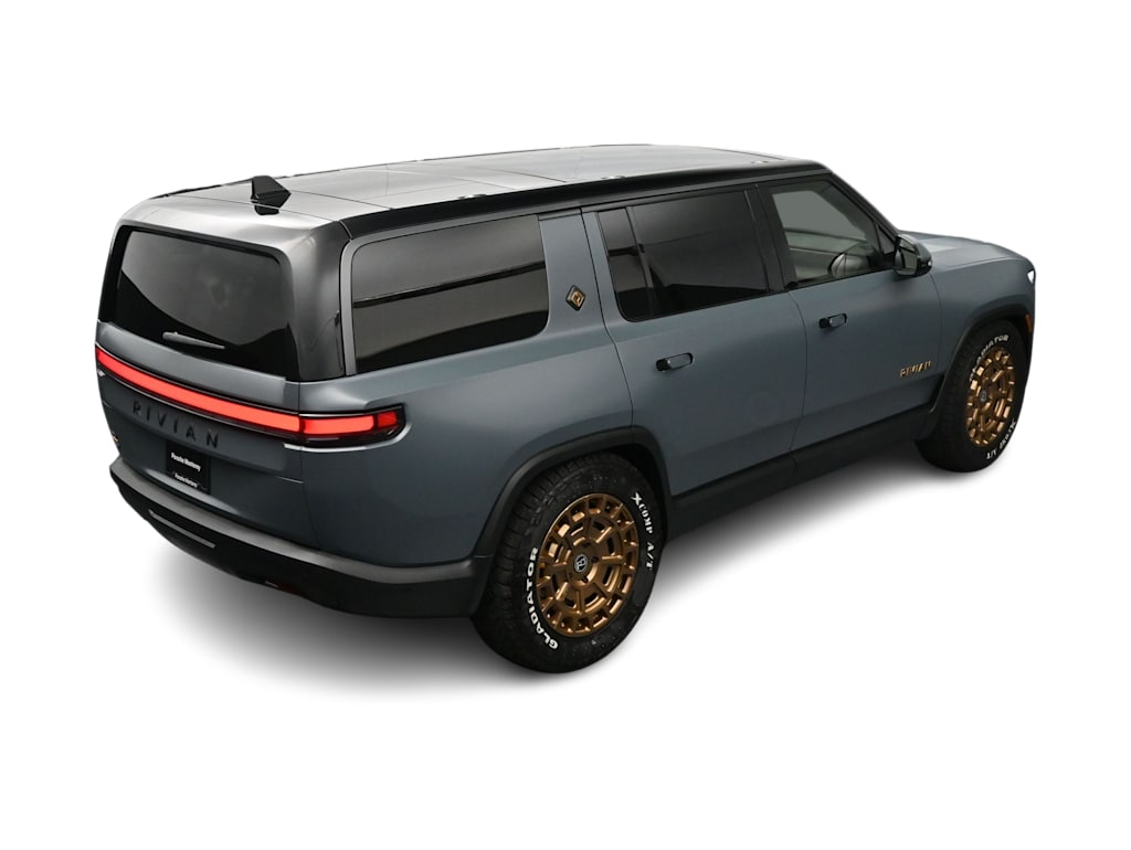 Thumbnail: 2025 Rivian R1S - 34