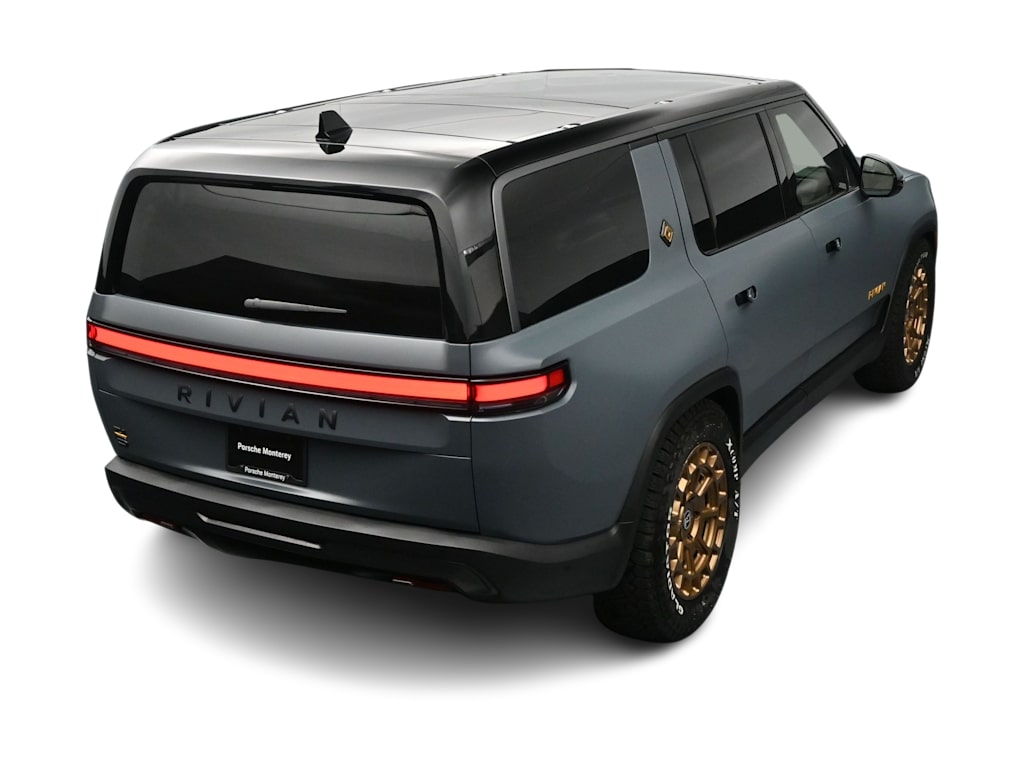 Thumbnail: 2025 Rivian R1S - 33