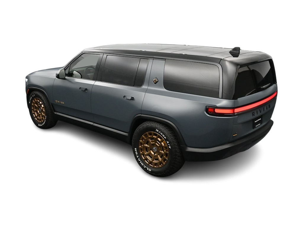 Thumbnail: 2025 Rivian R1S - 31