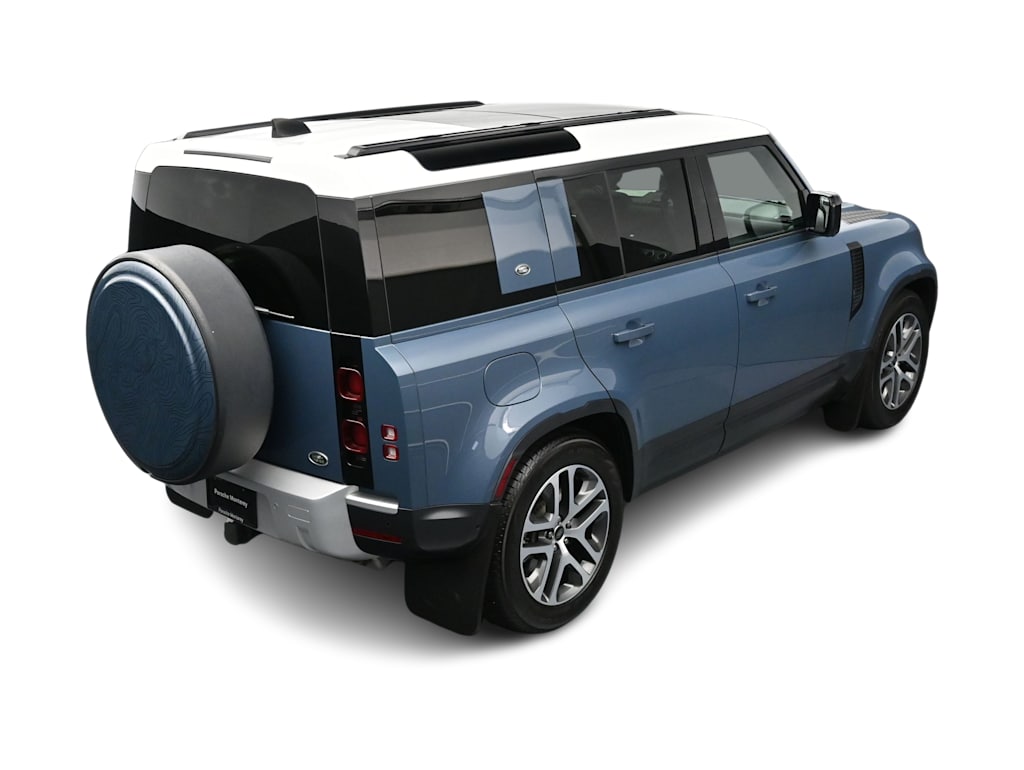 Thumbnail: 2022 Land Rover Defender - 34