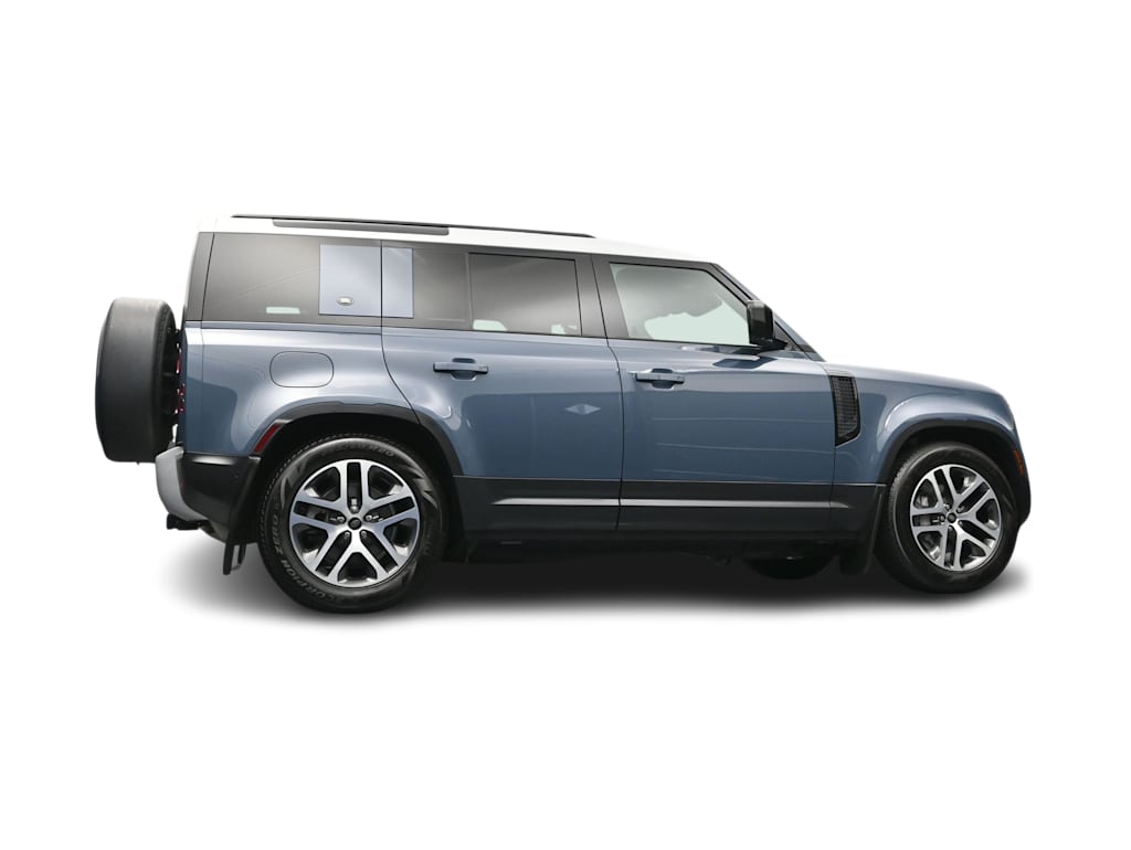 Thumbnail: 2022 Land Rover Defender - 43