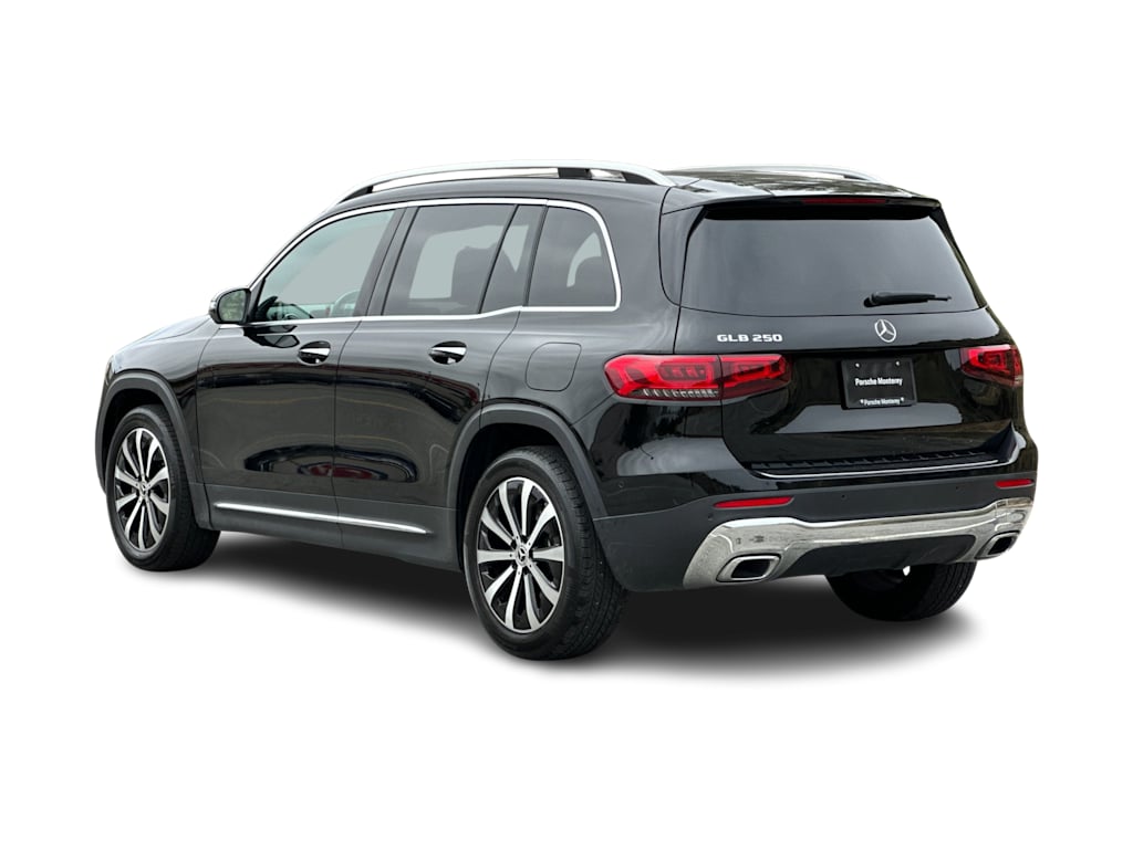 Thumbnail: 2021 Mercedes-Benz GLB - 4